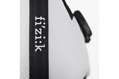 Fizik Vento Infinito Carbon 2 White/Black click to zoom image