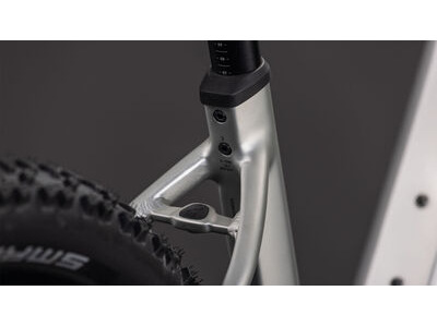 Cube Bikes Reaction Hybrid One 800 click to zoom image