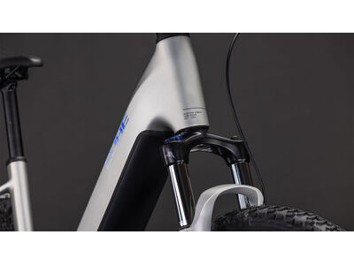 Cube Bikes Reaction Hybrid One 800 click to zoom image