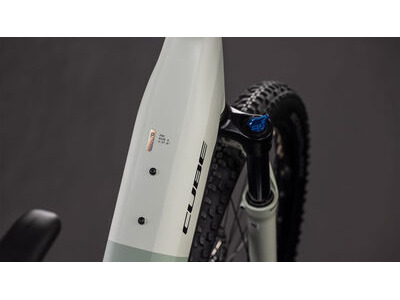 Cube Bikes Reaction Hybrid Pro 800 click to zoom image