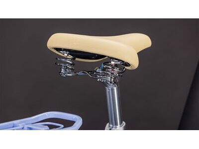 Cube Bikes Aruba Hybrid 600 click to zoom image