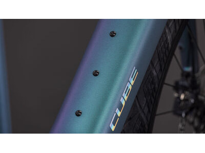 Cube Bikes Editor Hybrid Slt 400x click to zoom image