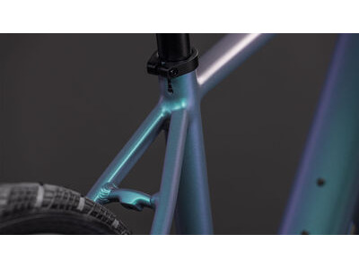 Cube Bikes Editor Hybrid Slt 400x click to zoom image