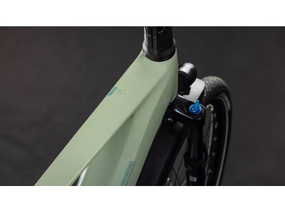 Cube Bikes Kathmandu Hybrid One 800 click to zoom image