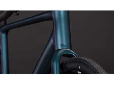 Cube Bikes Nuroad Race click to zoom image