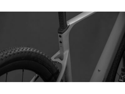 Cube Bikes Nuroad C:62 Ex click to zoom image