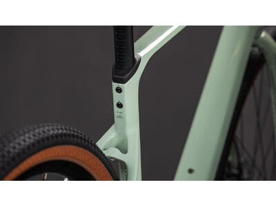 Cube Bikes Nuroad C:62 One click to zoom image