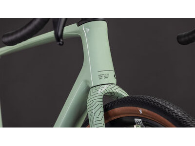 Cube Bikes Nuroad C:62 One click to zoom image