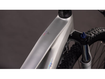 Cube Bikes Reaction Hybrid One 800 click to zoom image