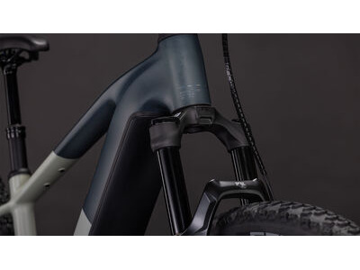 Cube Bikes Reaction Hybrid Slt 800 click to zoom image