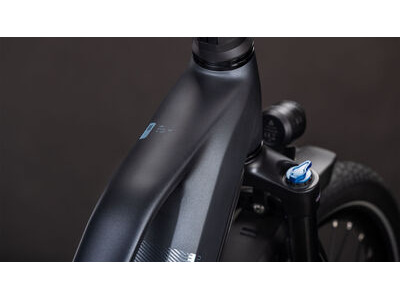 Cube Bikes Kathmandu Hybrid One 800 click to zoom image