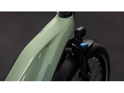 Cube Bikes Kathmandu Hybrid One 800 click to zoom image