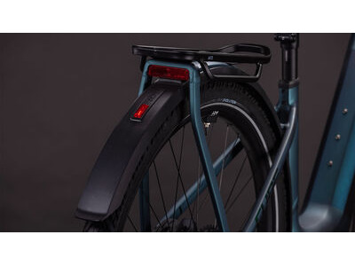 Cube Bikes Kathmandu Hybrid Slt 800 click to zoom image