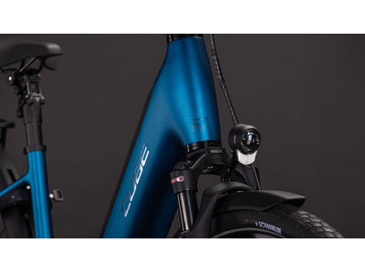 Cube Bikes Supreme Hybrid Deluxe Pro 600 click to zoom image