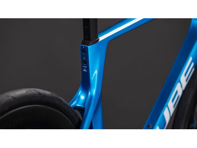 Cube Bikes Agree C:62 Ex click to zoom image