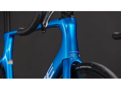 Cube Bikes Agree C:62 Ex click to zoom image