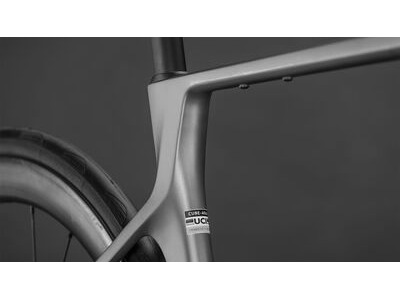 Cube Bikes Agree C:62 Pro click to zoom image