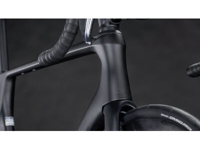 Cube Bikes Agree C:62 Pro click to zoom image