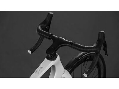 Cube Bikes Agree C:62 Race click to zoom image