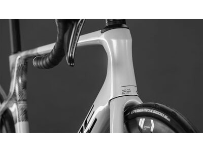Cube Bikes Agree C:62 Race click to zoom image