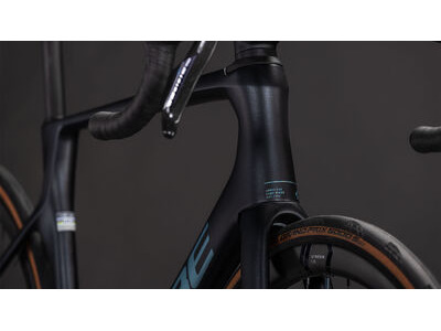 Cube Bikes Agree C:62 Slx click to zoom image