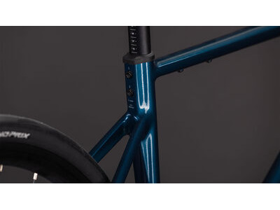 Cube Bikes Attain Pro click to zoom image