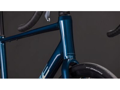 Cube Bikes Attain Pro click to zoom image