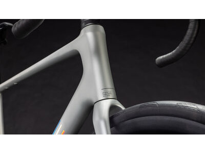 Cube Bikes ATTAIN C:62 SLX click to zoom image