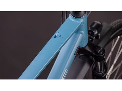 Cube Bikes Touring One click to zoom image