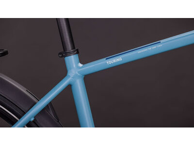 Cube Bikes Touring One click to zoom image