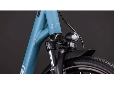 Cube Bikes Touring One click to zoom image