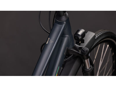 Cube Bikes Touring One click to zoom image