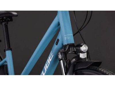 Cube Bikes Touring One click to zoom image