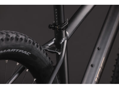 Cube Bikes Aim Slx Slateblack/chrome click to zoom image