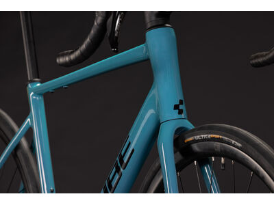 Cube Bikes Attain Pro click to zoom image