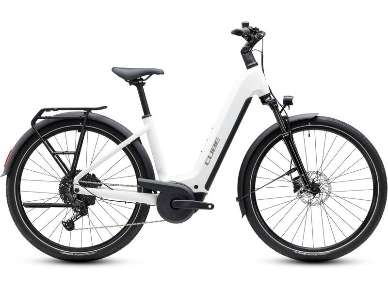 Cube Bikes Touring Hybrid One 600 Metallicwhite/chrome click to zoom image