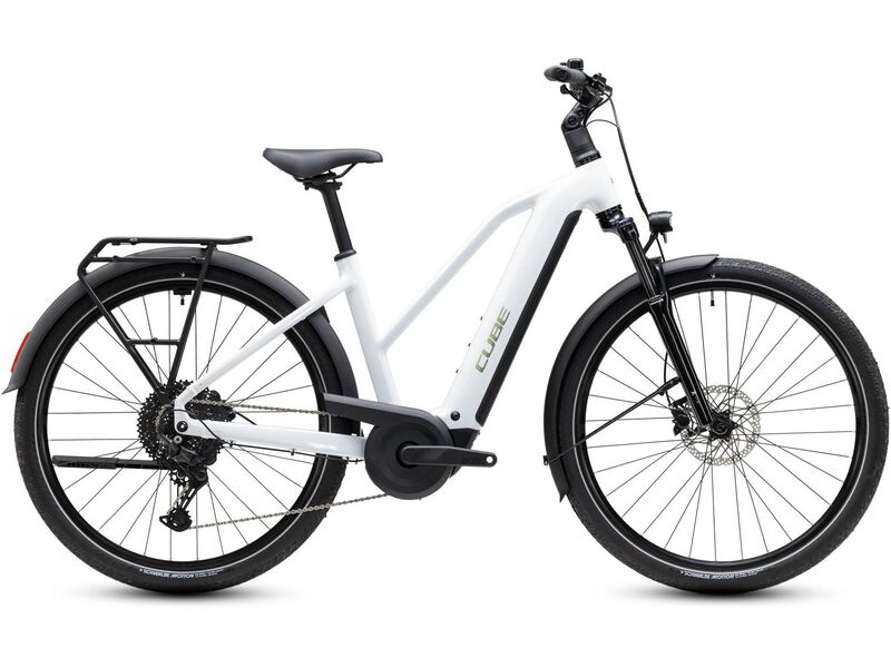 Cube Bikes Touring Hybrid One 600 Metallicwhite/chrome click to zoom image