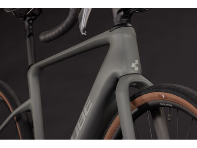 Cube Bikes Nuroad Hybrid C:62 Race 400x click to zoom image